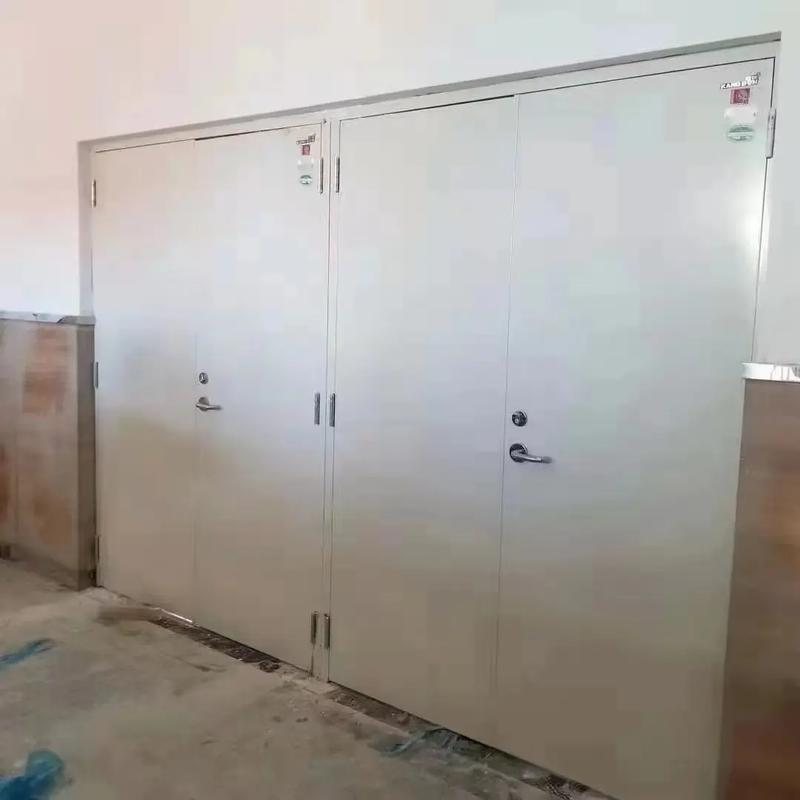 广州美凤优门业有限公司自成立以来,一直致力于为客户提供优质的产品和服务,特别是在“美凤餐馆”项目中取得了显著的成绩。本文将通过行业分析类文章形式,结合数据和趋势,探讨美凤餐馆的发展现状及未来前景。